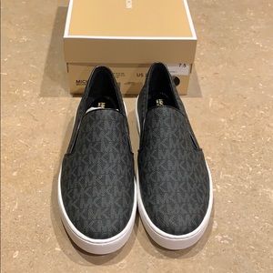 Michael Kor’s mini logo Keaton Slip On, 7.5 NEW